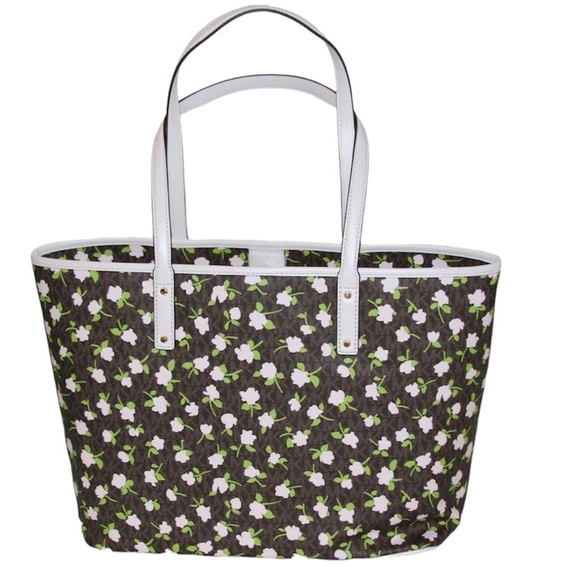 Michael Kors Handbags - Michael Kors Carter Large Tote Carryall Bag NWT
